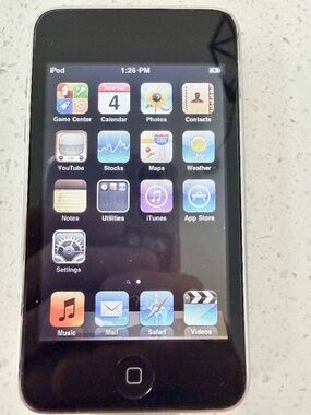Apple, iPod Touch, Vintage, Silver, 8GB, Model No. A1288, Works, Cord Included